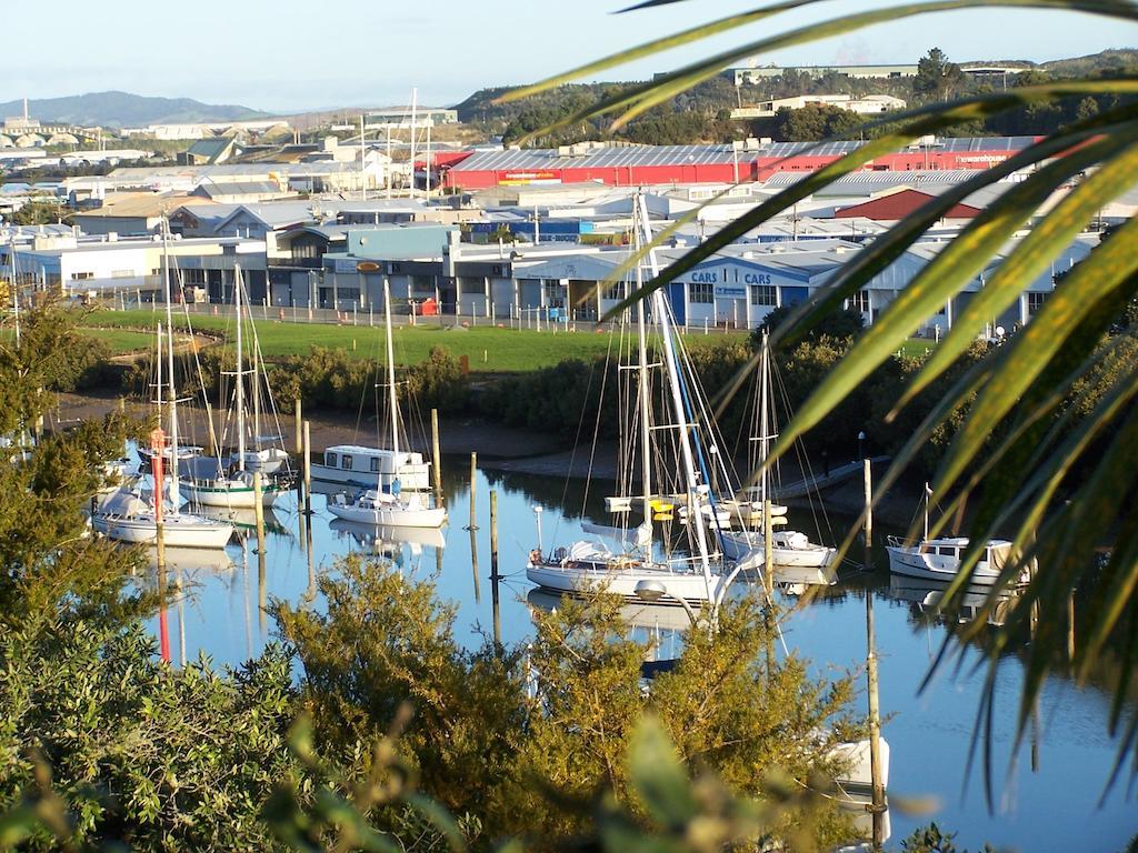 ファンガレー Kauri Nest Bed & Breakfast エクステリア 写真