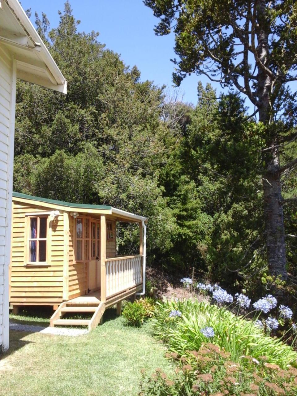 ファンガレー Kauri Nest Bed & Breakfast エクステリア 写真